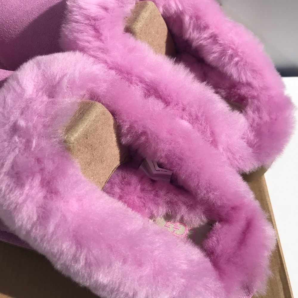 UGG Cluggette Slippers - Picture 10 of 10